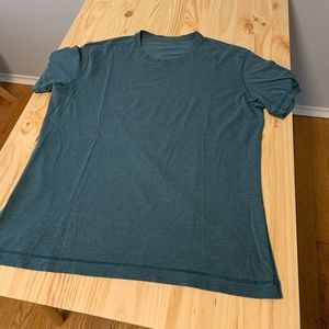 Men’s Lululemon T-Shirt XL